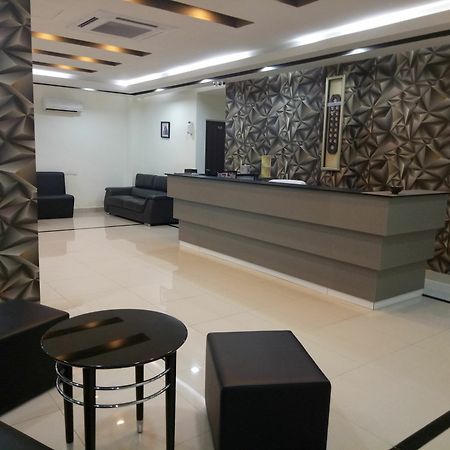 Hotel Heaven Lodge Куала-Лумпур Экстерьер фото